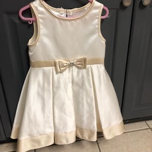 Couture Princess size 4 champagne/ivory dress